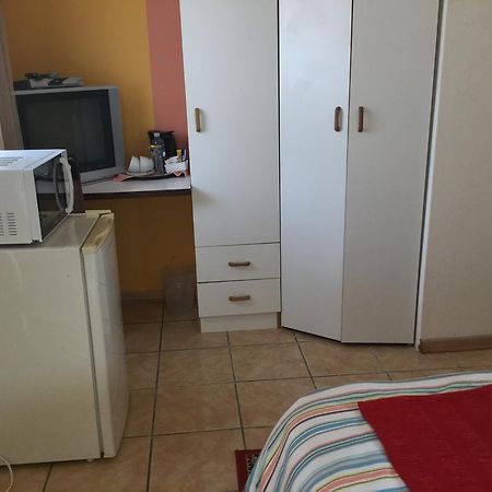 Twin Lodge Umtata Buitenkant foto